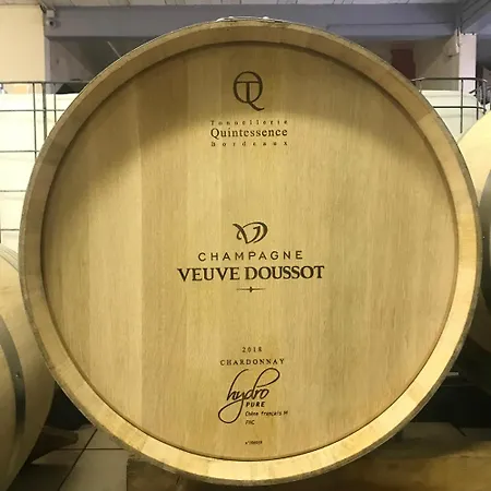 L'atelier Atypique En Mezzanine Au Coeur Des Vignes *